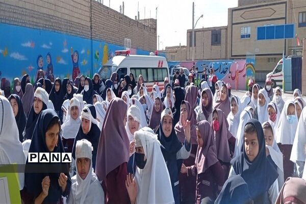 برگزاری مانور زلزله در شهرستان ورزنه