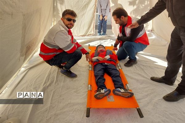 بیست و چهارمین مانور سراسری زلزله و ایمنی در مدارس منطقه ۵