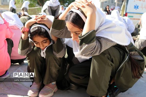 بیست و چهارمین مانور سراسری زلزله و ایمنی مدارس گله‌دار استان فارس