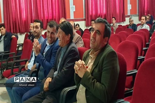 برگزاری انتخاب شورای مرکزی انجمن اولیا و مربیان شهرستان محمودآباد