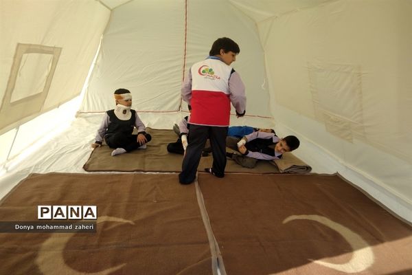 بیست و چهارمین دوره مانور زلزله و ایمنی در مدارس منطقه ۲ شهر تهران