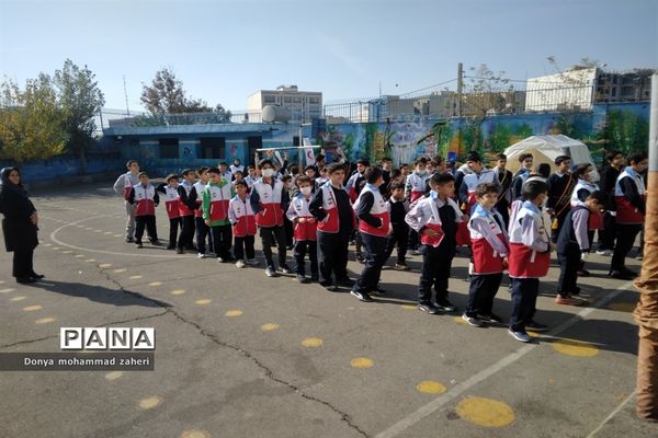 بیست و چهارمین دوره مانور زلزله و ایمنی در مدارس منطقه ۲ شهر تهران