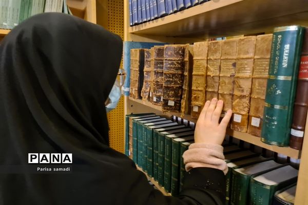 حضور دانش‌آموزان فرهنگ دختران منطقه ۱۳ در فرهنگستان زبان و ادب فارسی