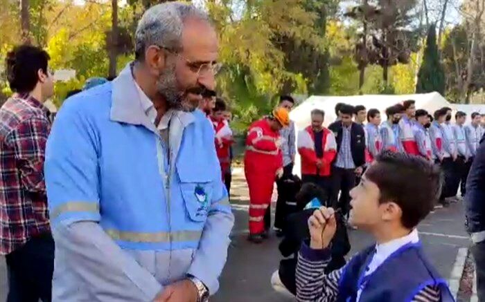 مانور در کسب آمادگی‌ها و کسب تجربه برای مواجه با زلزله موثر است/فیلم