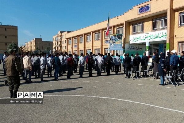 بیست و چهارمین مانور زلزله همزمان با سراسر کشور در مدرسه البرز شهریار