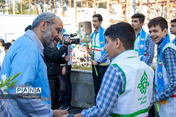 بیست و چهارمین مانور سراسری زلزله و ایمنی مدارس در اصفهان - 1