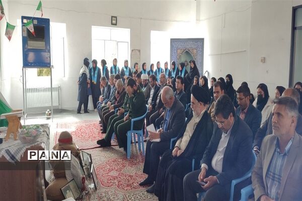 رونمایی از کتاب «پرواز از دهلاویه» در ابرکوه