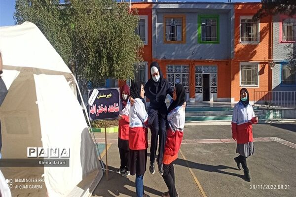 بیست و چهارمین مانور سراسری زلزله و ایمنی در مدارس دخترانه کاشمر