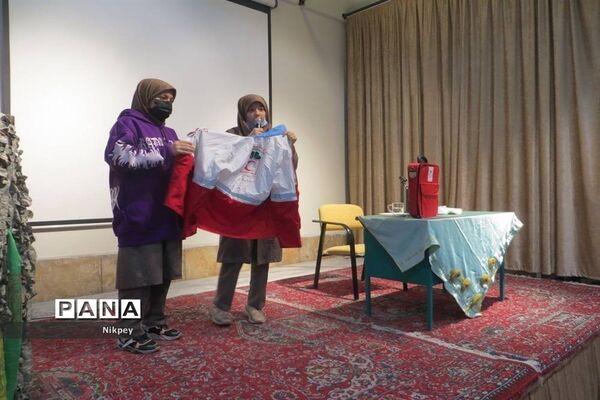 آموزش کمک‌های اولیه دبیرستان شاهد حجاب منطقه ۱۳