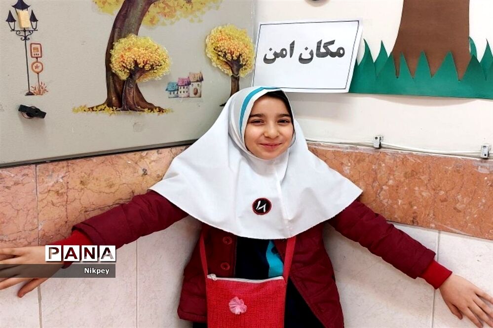 بیست و چهارمین مانور سراسری زلزله  در دبستان فیروزه منطقه ۱۳
