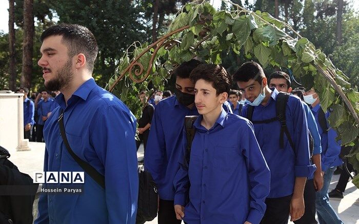 ایجاد ارتباط دولت با دانش‌آموزان از طریق «سفیر ارتباطات مردمی در حوزه دانش‌آموزی»