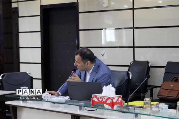 جلسه شورای برنامه‌ریزی و نظارت کودکستان‌های استان بوشهر