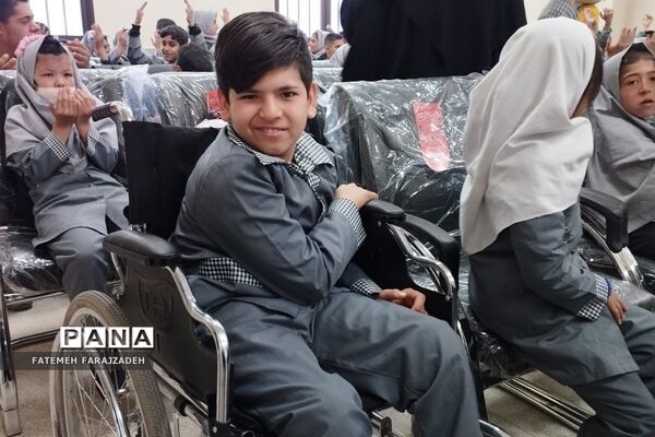 گرامیداشت هفته معلولان در آموزشگاه استثنایی سردار سلیمانی فشافویه
