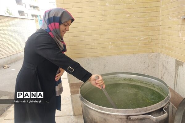 برگزاری جشن در دبیرستان مرضیه به‌مناسبت ولادت حضرت زینب
