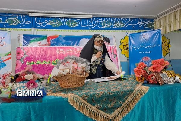 مراسم باشکوه ولادت حضرت زینب( س)  و روز پرستار در دبیرستان دخترانه سیزده آبان ناحیه یک کرج