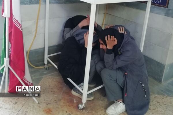 بیست و چهارمین مانور سراسری زلزله و ایمنی مدارس در شهرستان جعفرآباد قم-2