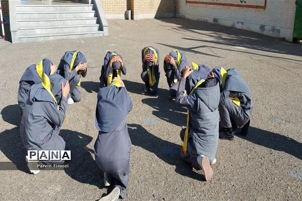 بیست و چهارمین مانور سراسری زلزله و ایمنی مدارس در شهرستان جعفرآباد قم-2