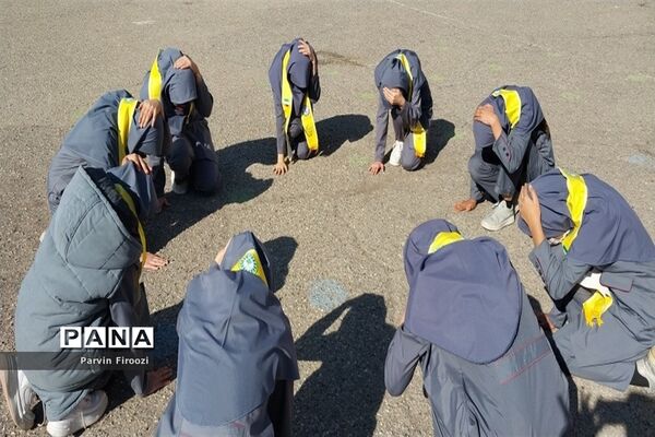 بیست و چهارمین مانور سراسری زلزله و ایمنی مدارس در شهرستان جعفرآباد قم-2