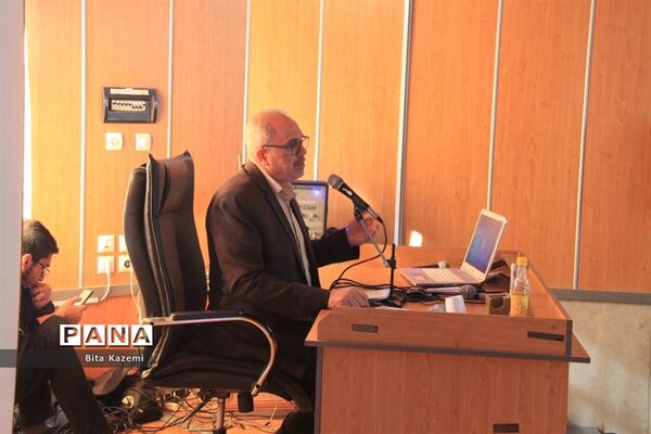 برگزاری انتخابات شورای انجمن اولیا و مربیان در اداره آموزش و پرورش ناحیه یک شهرری