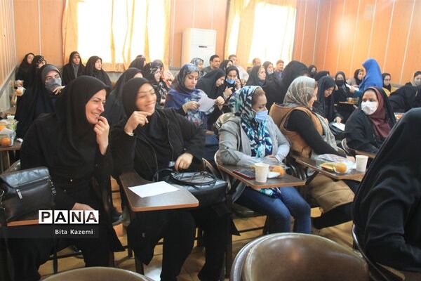 برگزاری انتخابات شورای انجمن اولیا و مربیان در اداره آموزش و پرورش ناحیه یک شهرری