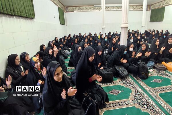 برگزاری مراسم جشن ولادت حضرت زینب (س) در دانشگاه فرهنگیان پردیس زینبیه استان تهران