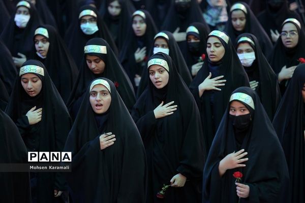 همایش دختران زینبی در حرم حضرت معصومه(س)-1