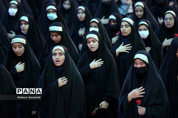 همایش دختران زینبی در حرم حضرت معصومه(س)-1