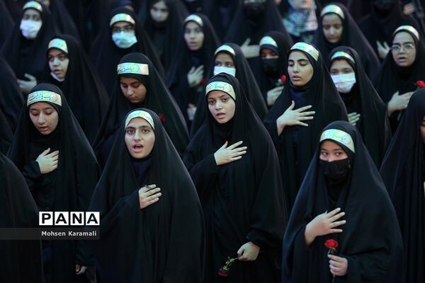 همایش دختران زینبی در حرم حضرت معصومه(س)-1
