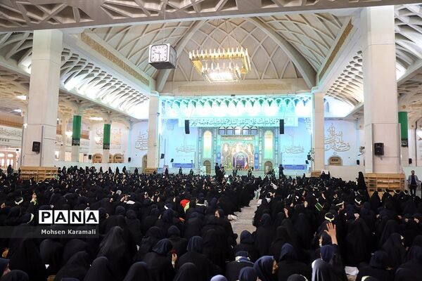 همایش دختران زینبی در حرم حضرت معصومه(س)-1