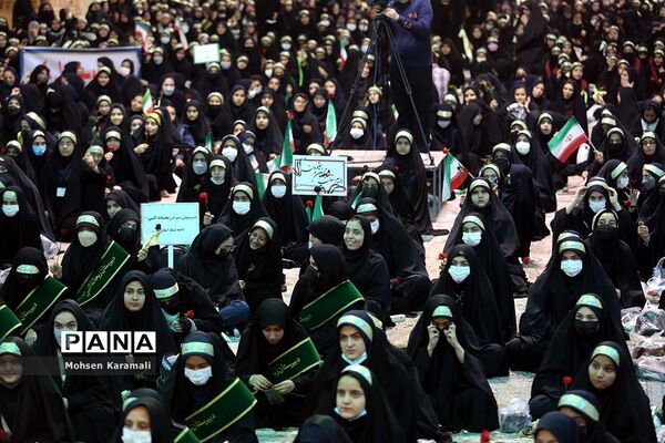 همایش دختران زینبی در حرم حضرت معصومه(س)-1