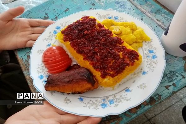 جشنواره غذای سالم درآموزشگاه الله‌اکبر اسلامشهر