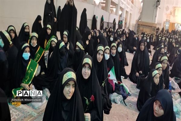 همایش دختران زینبی در حرم حضرت معصومه(س)