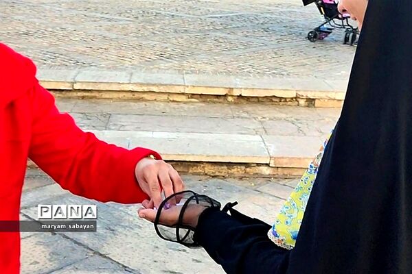 اجرای طرح حریر حیا در حرم سید علاءالدین شیراز