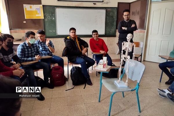 نشست زیست‌‌شناسی در مرکز استعدادهای درخشان شهید بهشتی