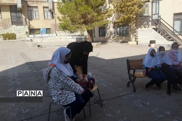 کارگاه آموزشی کمک‌های اولیه و آتل‌بندی در دبستان سما۲ رودهن