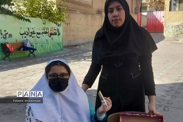 کارگاه آموزشی کمک‌های اولیه و آتل‌بندی در دبستان سما۲ رودهن