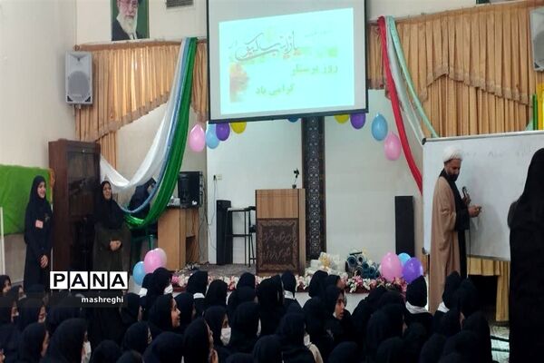 جشن‌ میلاد حضرت زینب (س) و روز پرستار در مدارس وکانون‌های فرهنگی کاشان