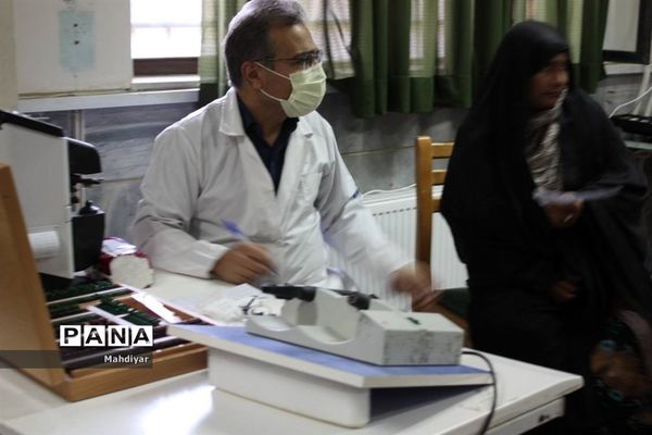 ارائه خدمات درمانی گروه جهادی سردار حاج حسین همدانی در بخش جوادآباد