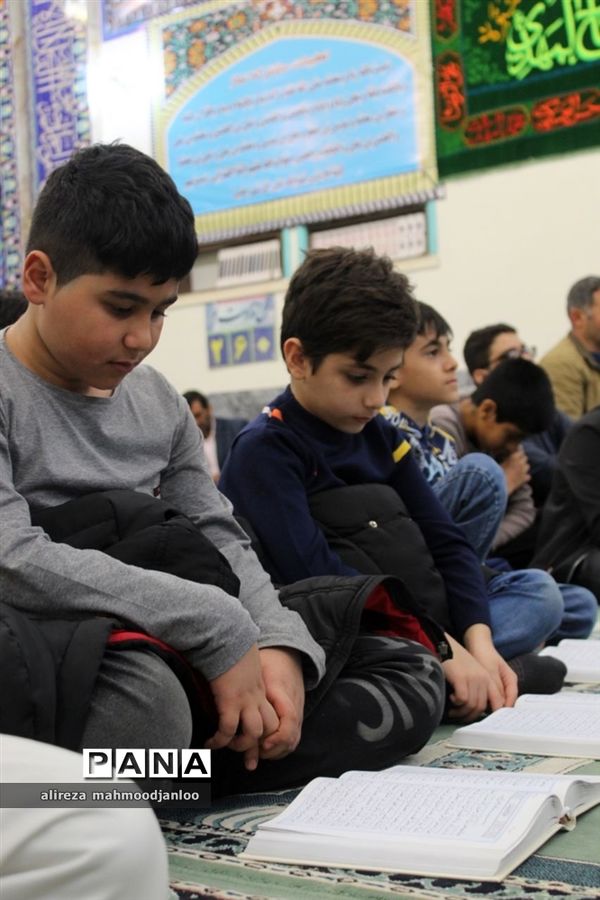 محفل انس با قرآن کریم در گلوگاه