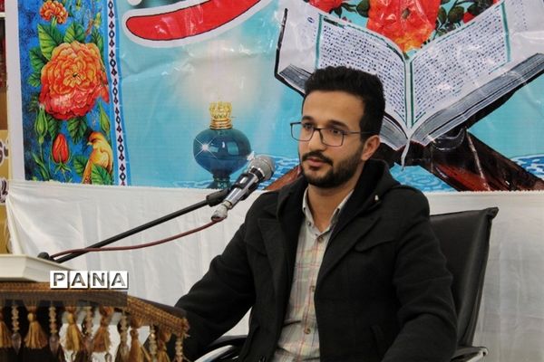 محفل انس با قرآن کریم در گلوگاه