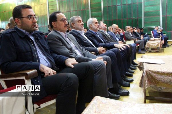 نشست صمیمی وزیر آموزش و پرورش با فرهنگیان استان یزد