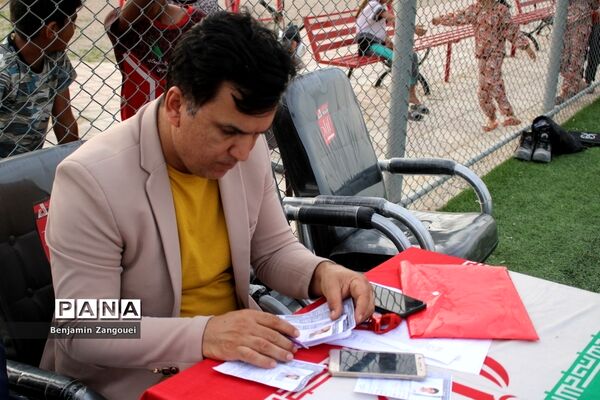 مسابقات مینی فوتبال جام پرچم روستاهای بخش چغادک شهرستان بوشهر
