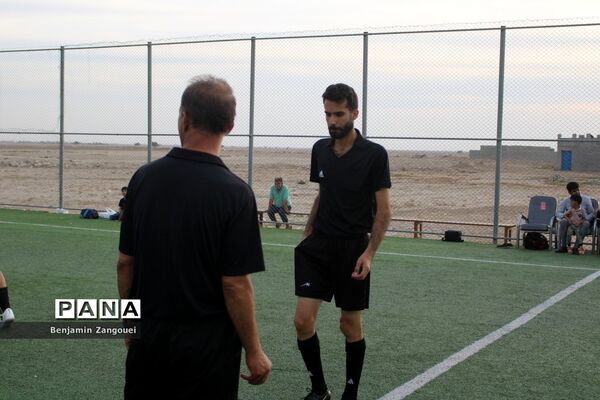 مسابقات مینی فوتبال جام پرچم روستاهای بخش چغادک شهرستان بوشهر