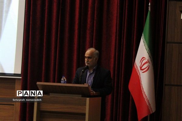 کارگاه مشاوره ویژه اولیا دانش‌آموزان مرکز پرورش استعداد‌های درخشان دارالفنون شهریار