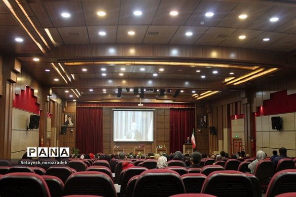 کارگاه مشاوره ویژه اولیا دانش‌آموزان مرکز پرورش استعداد‌های درخشان دارالفنون شهریار