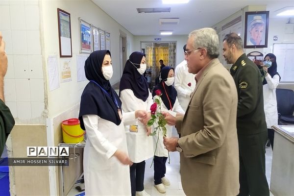 حضور فرهنگیان جهرم در مراکز درمانی و تقدیر از تلاش پرستاران
