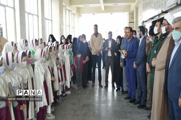 حضور فرهنگیان جهرم در مراکز درمانی و تقدیر از تلاش پرستاران