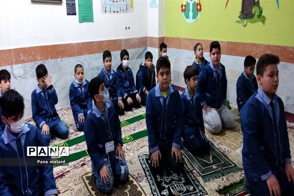 اجرای طرح روان‌خوانی قرآن و محراب در دبستان نیکان ملارد