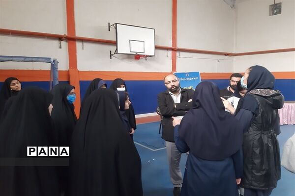 توسعه فعالیت‌های گفت‌وگو محور در سطح مدارس استان البرز