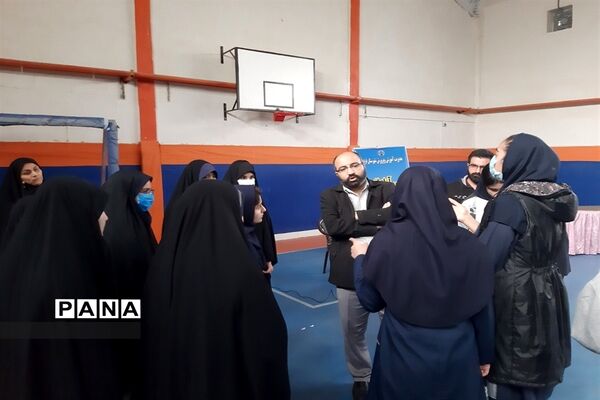توسعه فعالیت‌های گفت‌وگو محور در سطح مدارس استان البرز